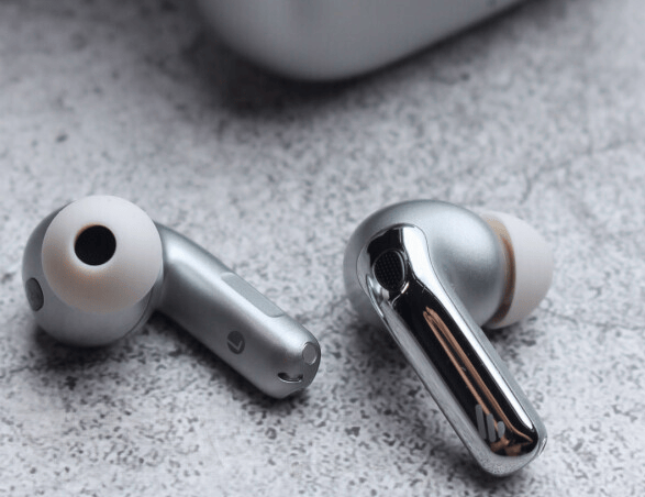 ：荣获全场景均衡奖与单项极致奖的耳机品牌j9九游会网址是什么2026年度标杆评选(图3)