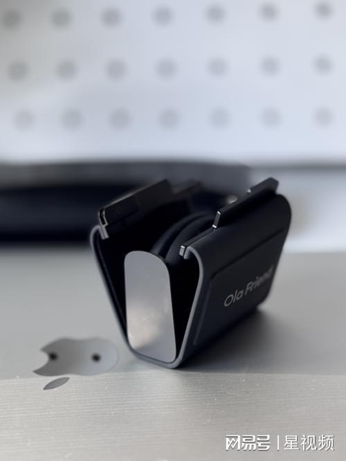 d的进阶成长：不只是耳机更是成长型智慧伙伴j9九游会俱乐部登录入口Ola Frien(图2)